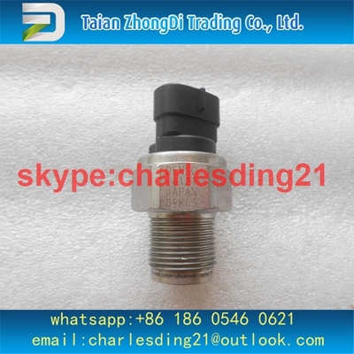 China SENSOR COMUM original e novo 499000-6121 do denso do TRILHO da PRESSÃO para TOYOTA Hilux 2AD-FTV 3-PIN fornecedor
