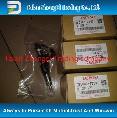 China Injetor comum do trilho de DENSO 095000-6351,095000-6353 095000-6352 para KOBELCO 23670-E0050 SK200-8 SK260-8 fornecedor