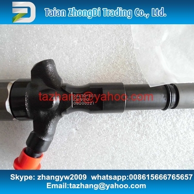Injetor comum 095000-780# /095000-7800 /095000-7801 do trilho de Denso para TOYOTA Hiace 2KD-FTV 23670-30310 fornecedor