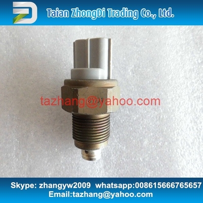 Sensor 499000-4441 da pressão de pressão do interruptor de pressão de DENSO para KOMATSU 1-80220012-0 fornecedor